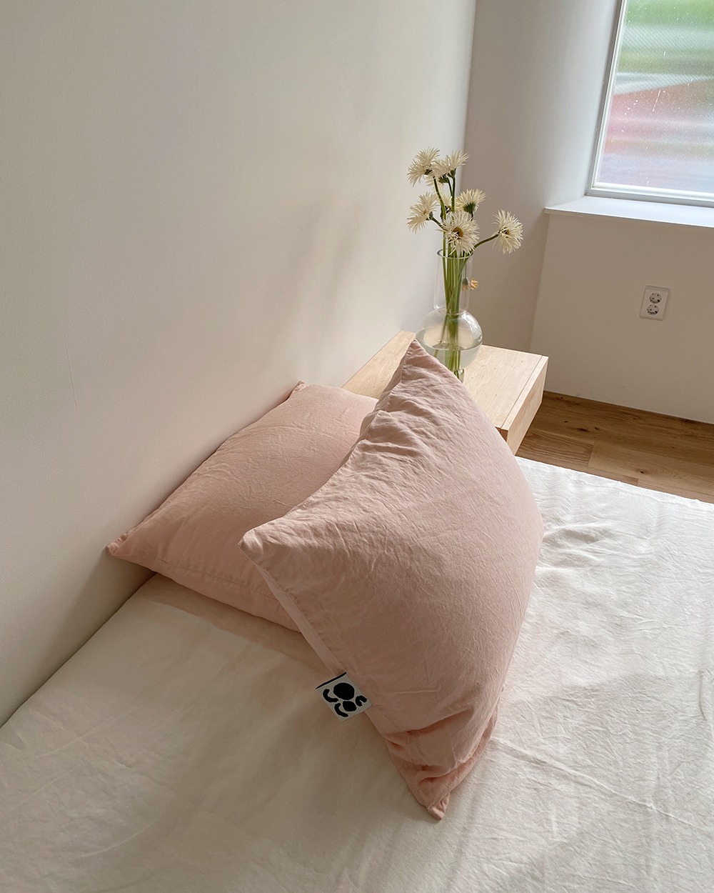 Silky linen Pillow